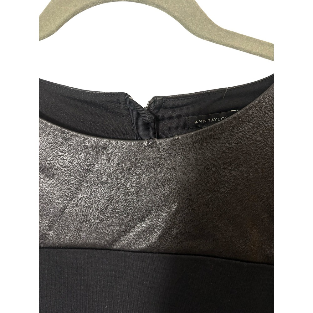 Ann Taylor Size 6 Black Mixed Media Faux Leather Ponte Shift Dress Short Sleeve‎ - Picture 3 of 6